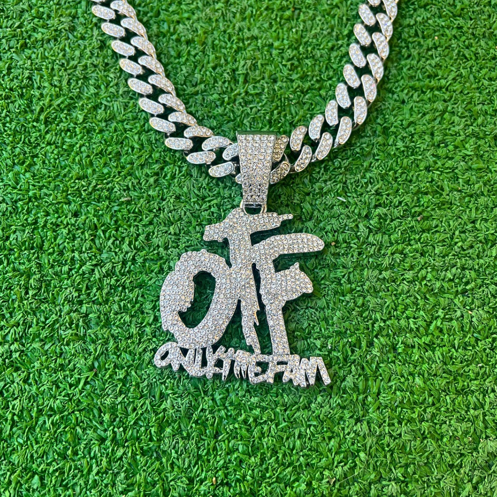 RICH ONLY THE FAM