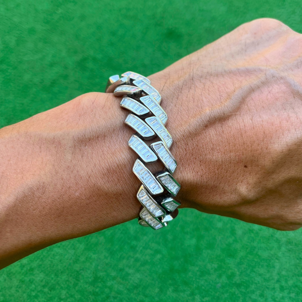RICH KING BAGUETTE BRACELET (Gold Plated)