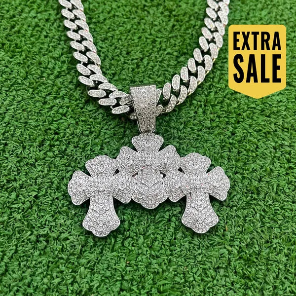 RICH TRIPLE CROSS DIAMOND