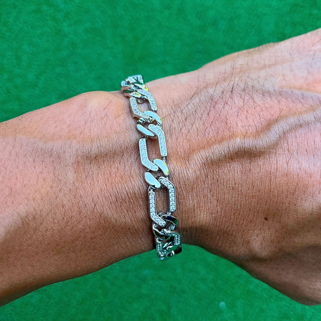 RICH DIAMOND CHAIN BRACELET (Gold Plated)