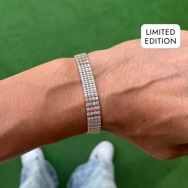 RICH PREMIUM TRIPLE DIAMOND BRACELET (First Class)