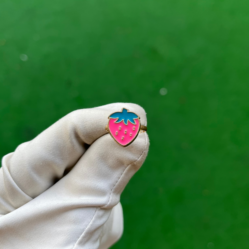 RICH BABY STRAWBERRY RING (Limited Edition)