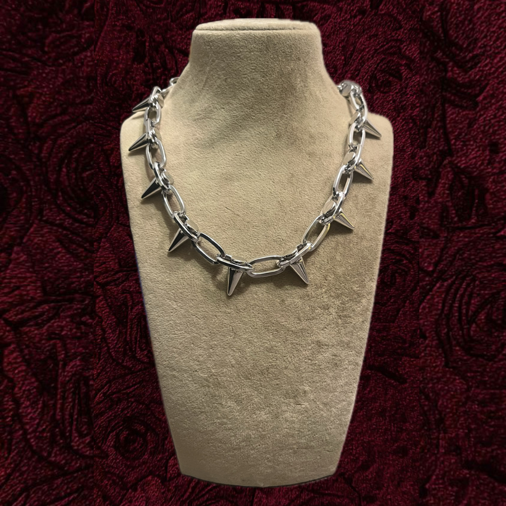 RICH SPIKE CHAIN
