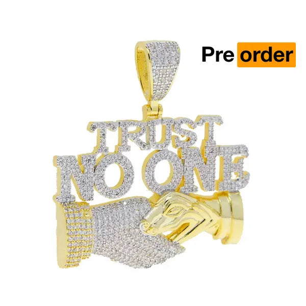 RICH TRUST NO ONE (Gold Plated)